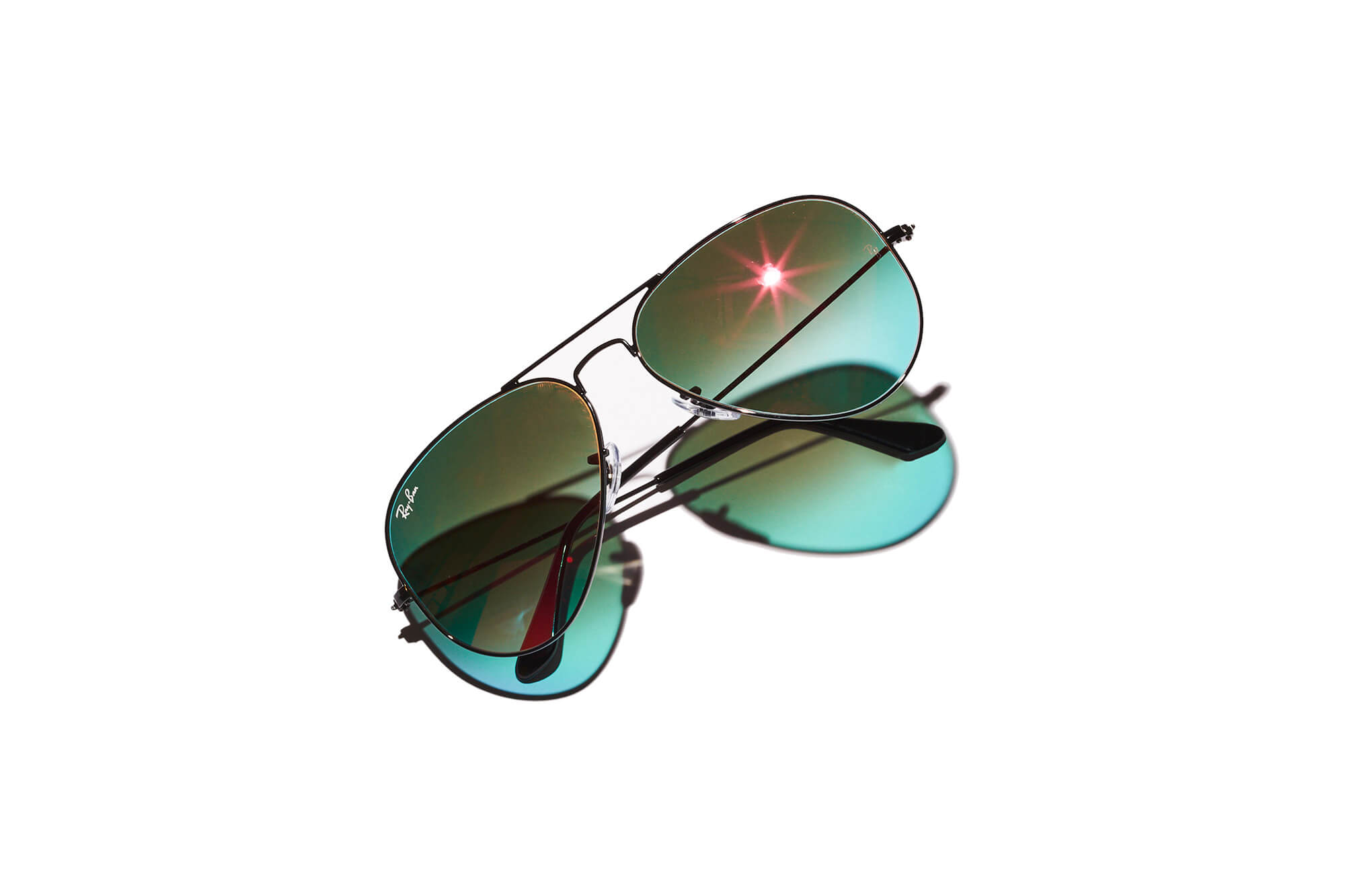 サングラスの人気ブランド①-1 _〈Ray-Ban レイバン〉 「AVIATOR アビエイター」